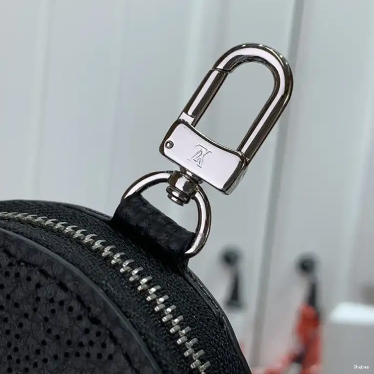 208B570097 Bags LV 0521